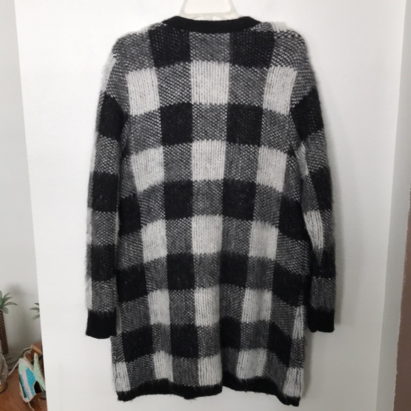 TORRID FUZZY SWEATER CARDIGAN BLACK, GREY & WHITE SIZE 1X NEW W/OUT TAGS - Picture 4 of 9